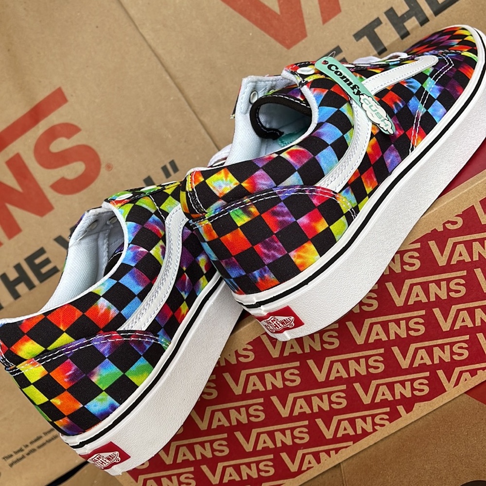 Vans WMNS Comfycush Old Skool The Tie-Dye Checkerboard Black Sneakers - Picture 15 of 16